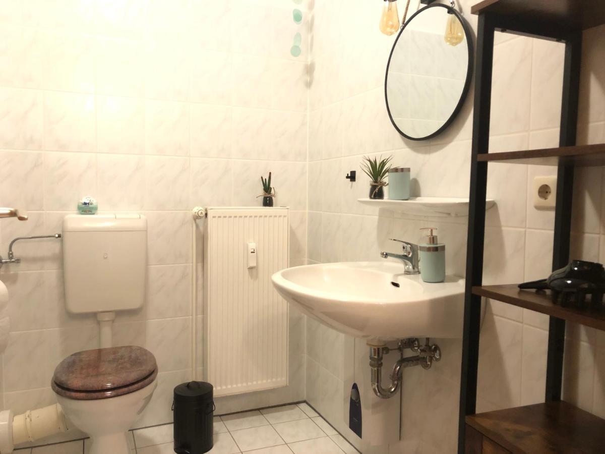 Cottbus-Apartments - Green Apartment I Privat I Wifi I Kueche I Balkon 외부 사진