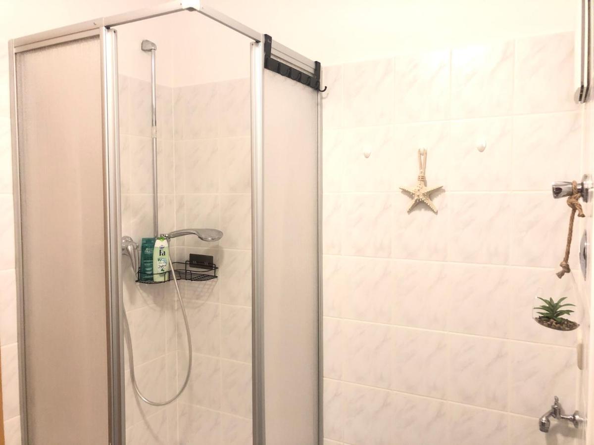 Cottbus-Apartments - Green Apartment I Privat I Wifi I Kueche I Balkon 외부 사진