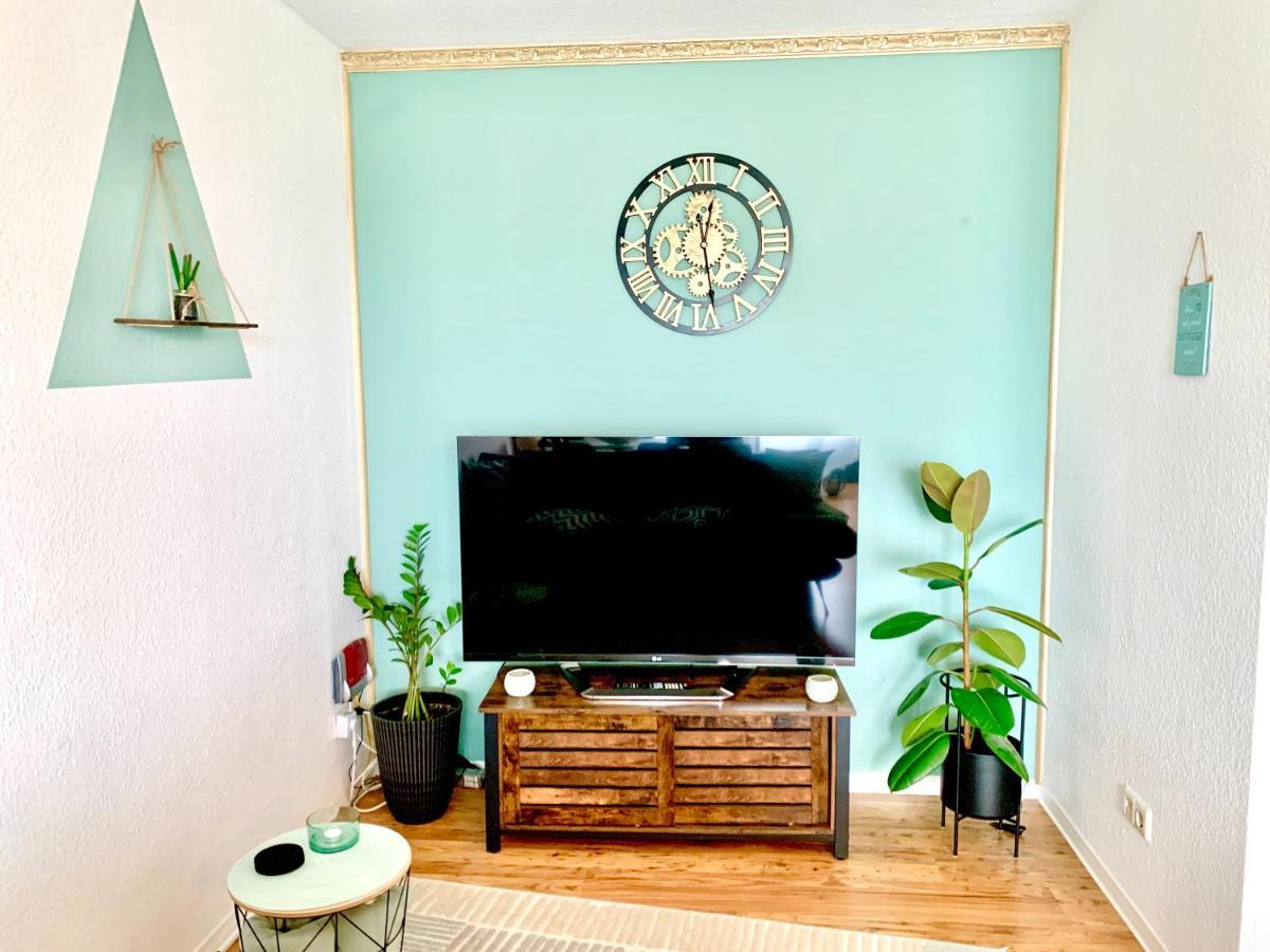 Cottbus-Apartments - Green Apartment I Privat I Wifi I Kueche I Balkon 외부 사진